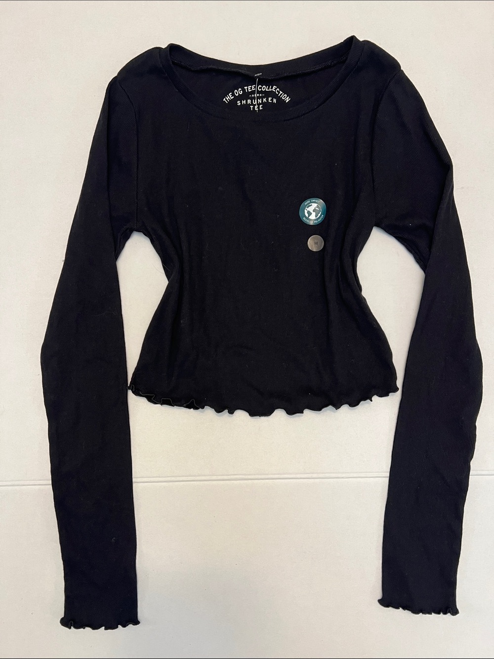 AERO THE OG SHRUNKEN TEE COLLECTION BLACK LING SLEEVE CROPPED TOP MEDIUM